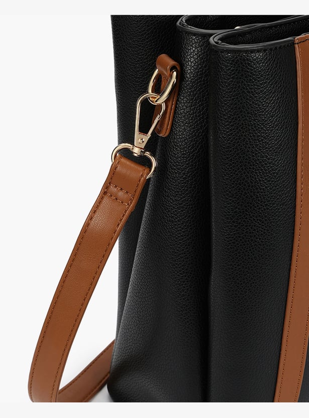 FASTRACK Solid Shoulder Bag