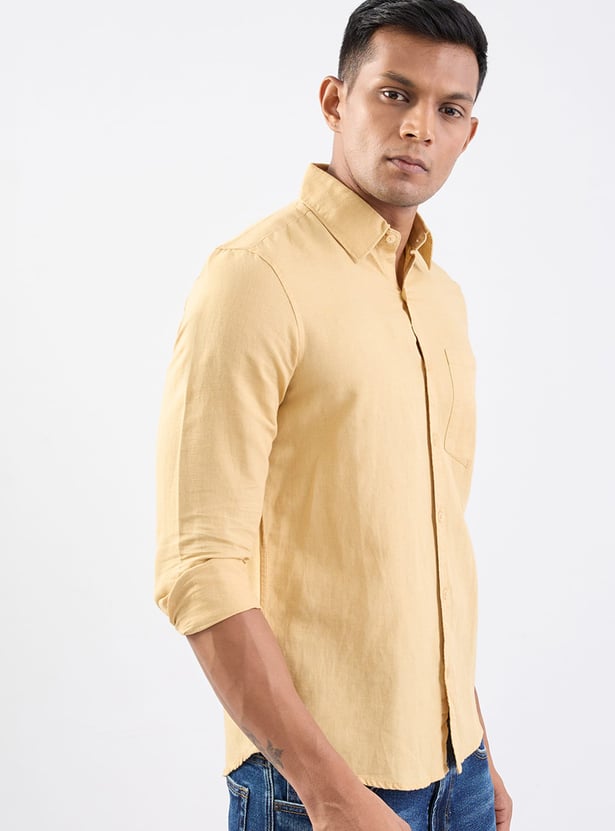 SPYKAR Solid Slim Fit Shirt