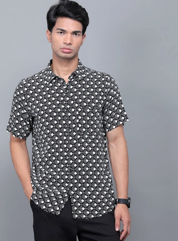 SPYKAR Geometric Print Slim Fit Shirt