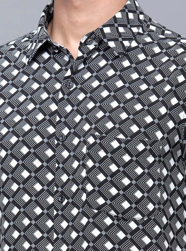 SPYKAR Geometric Print Slim Fit Shirt