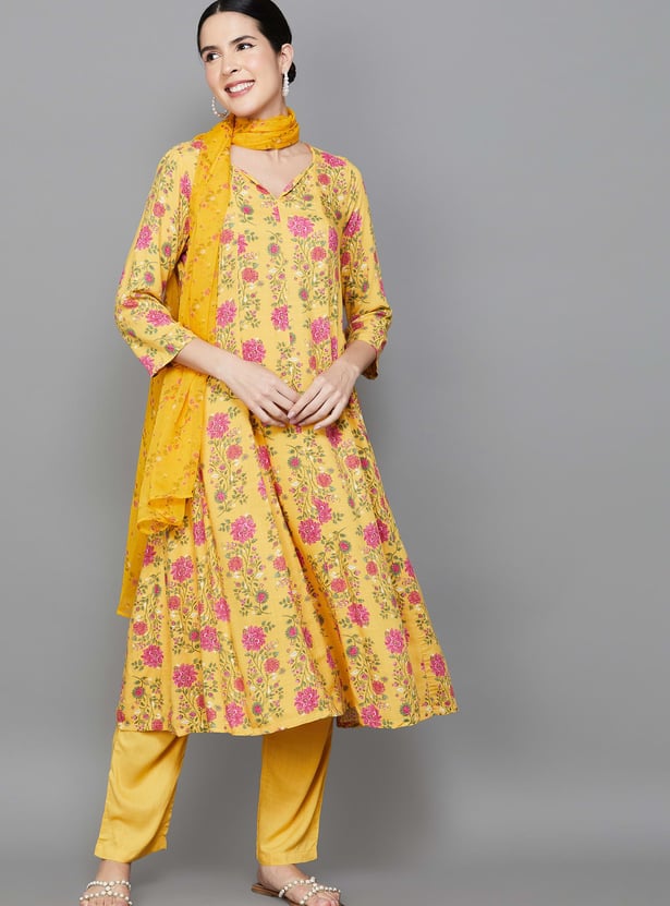W Floral Print Flared Kurta Set