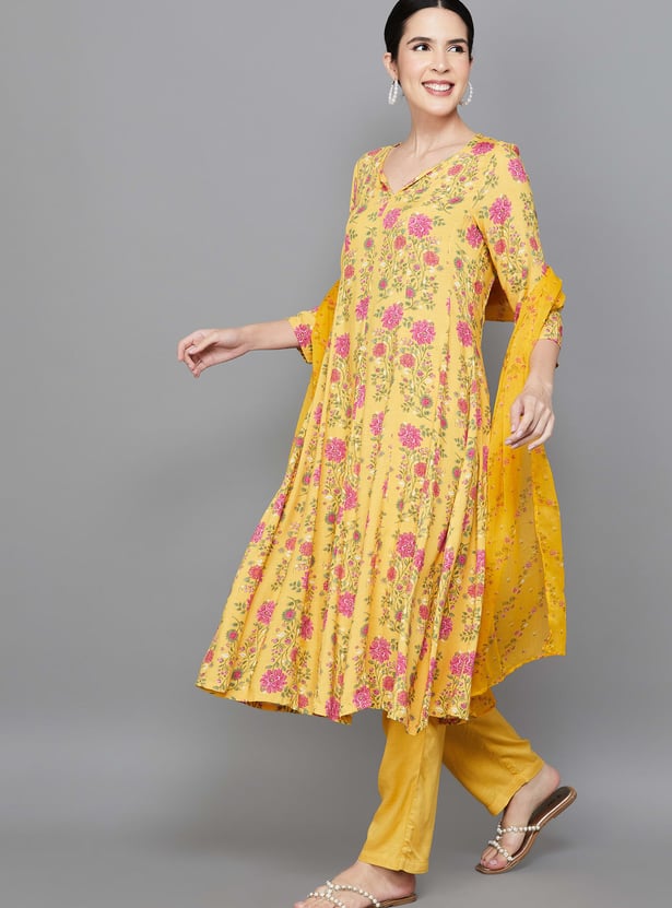 W Floral Print Flared Kurta Set