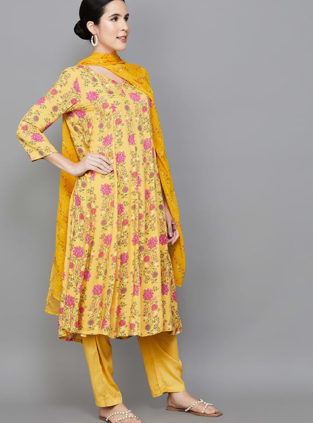 W Floral Print Flared Kurta Set