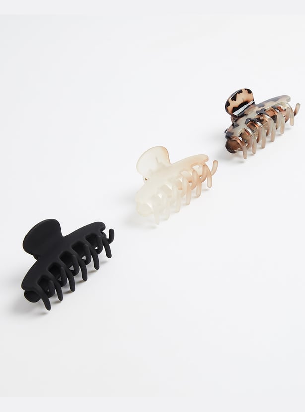FAME FOREVER Assorted Clutchers - Pack of 3