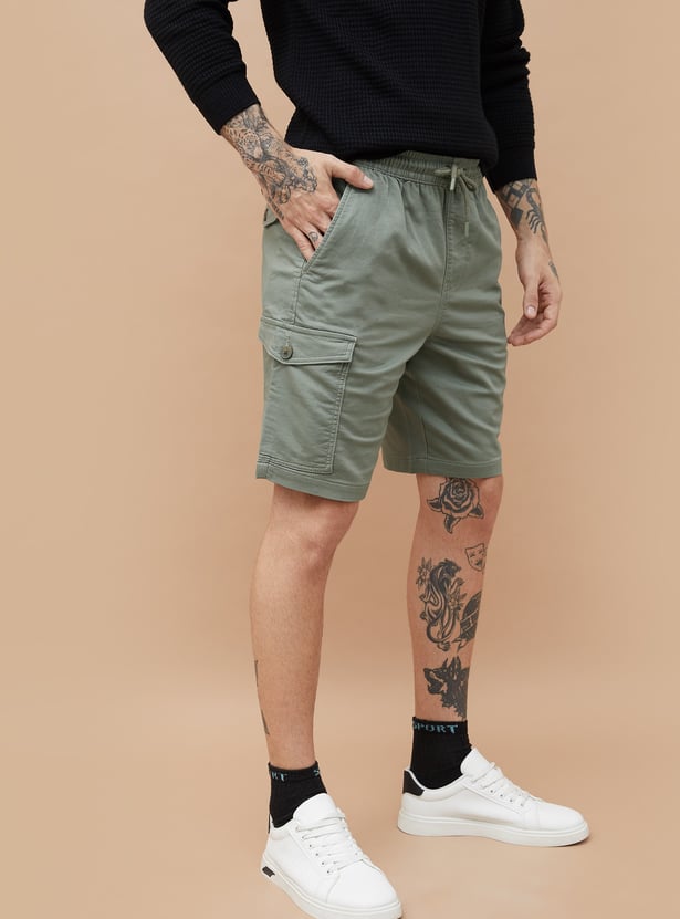 FAME FOREVER Solid Cargo Shorts