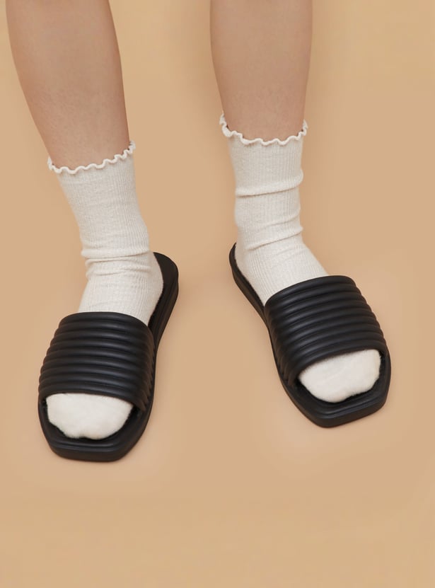 GINGER Ribbed Sliders