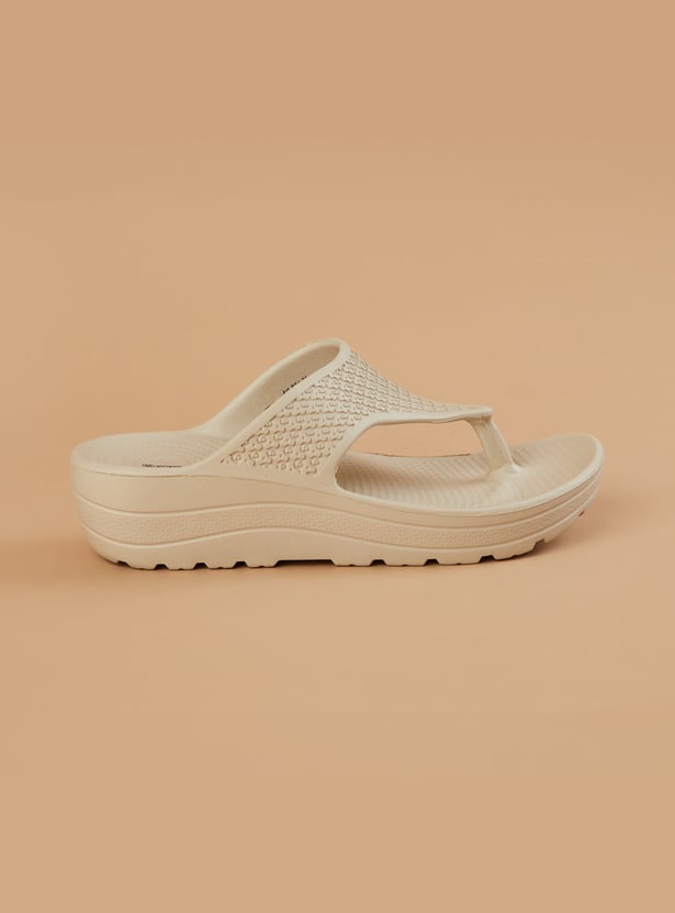 GINGER Textured Platformed Flip-Flops