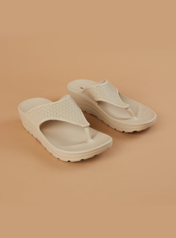 GINGER Textured Platformed Flip-Flops