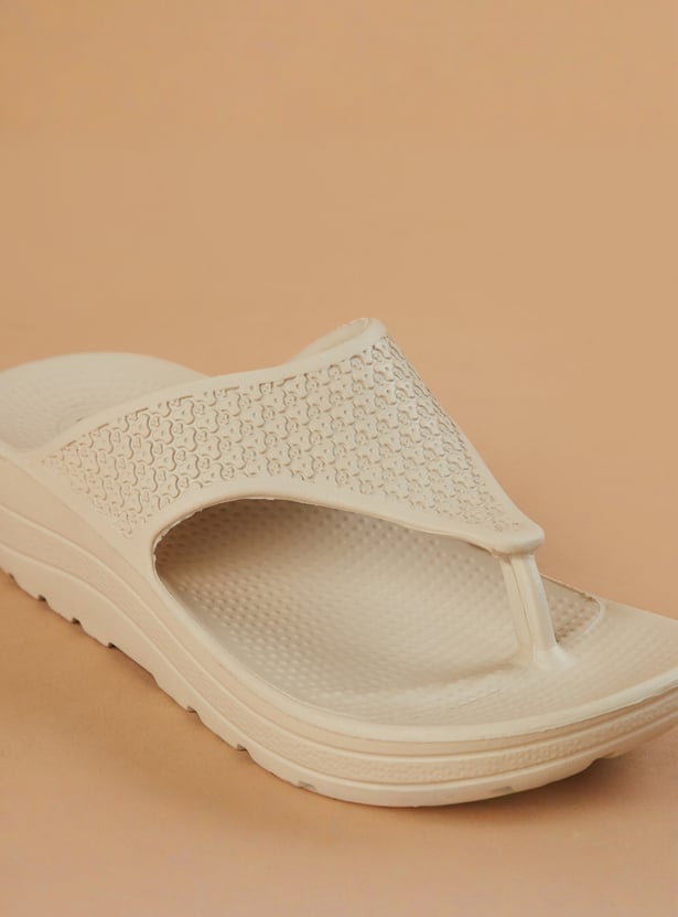 GINGER Textured Platformed Flip-Flops