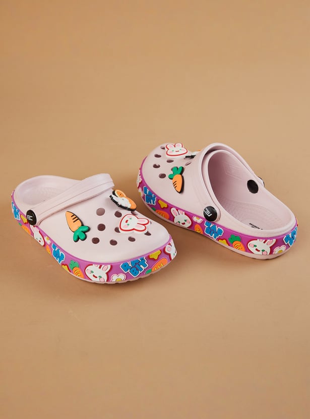 FAME FOREVER Girls Jibbitz Charms Clogs