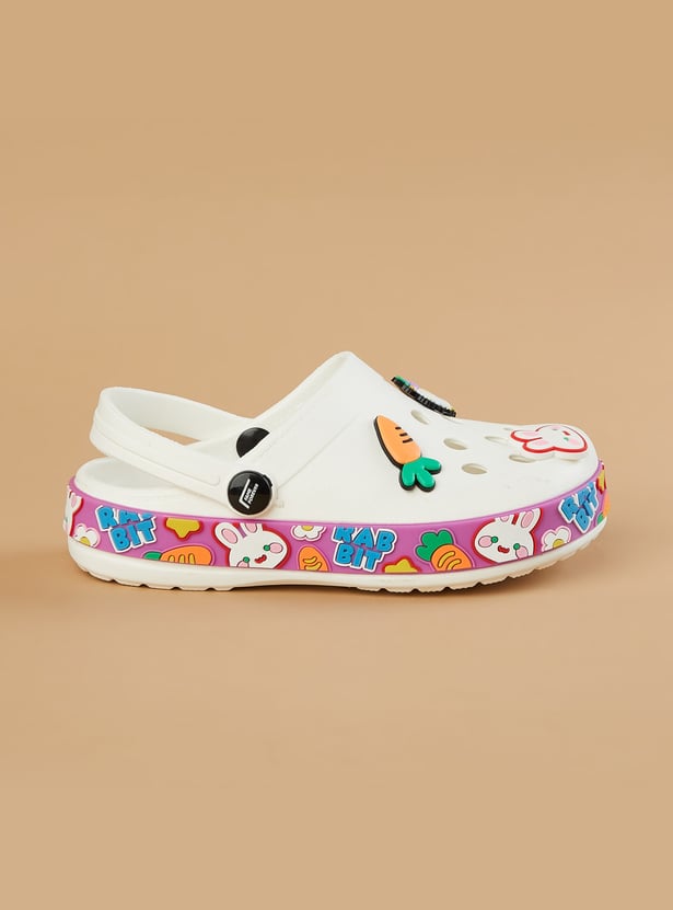 FAME FOREVER Girls Jibbitz Charms Clogs