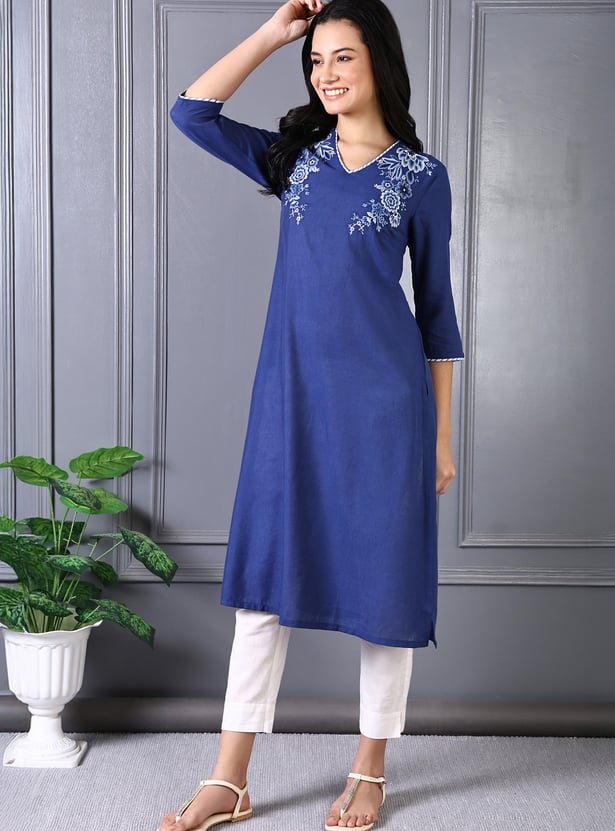 W Embroidered Straight Kurta
