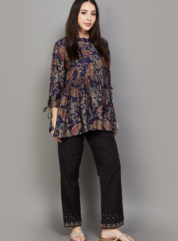 W Embroidered Straight Pants