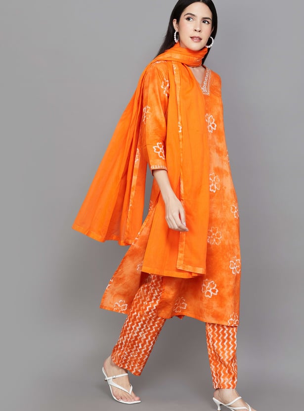 LIBAS Floral Print Straight Kurta Set