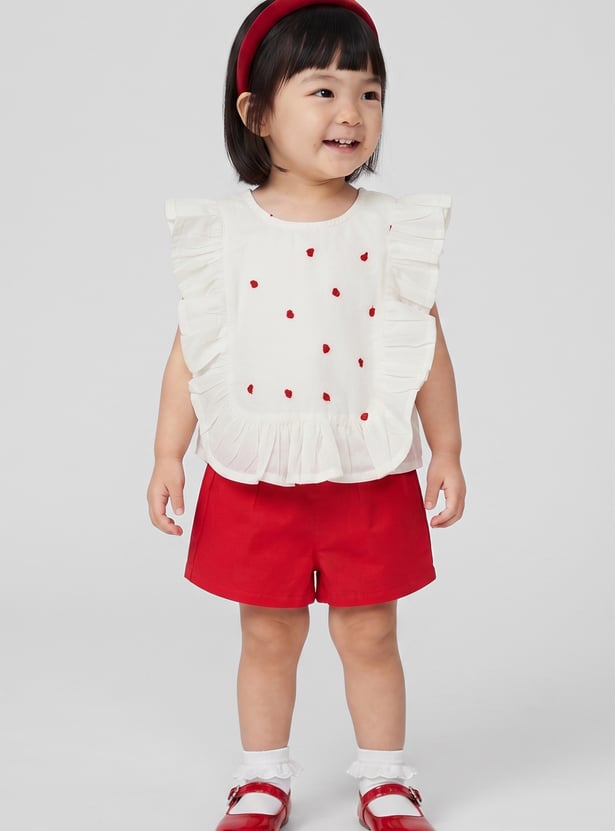 JUNIORS Embroidered Top with Shorts Set