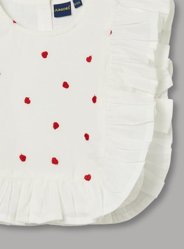 JUNIORS Embroidered Top with Shorts Set