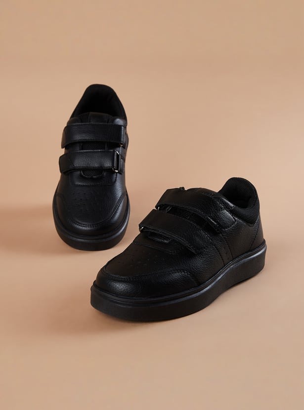 FAME FOREVER Boys Textured Velcro Closure Sneakers