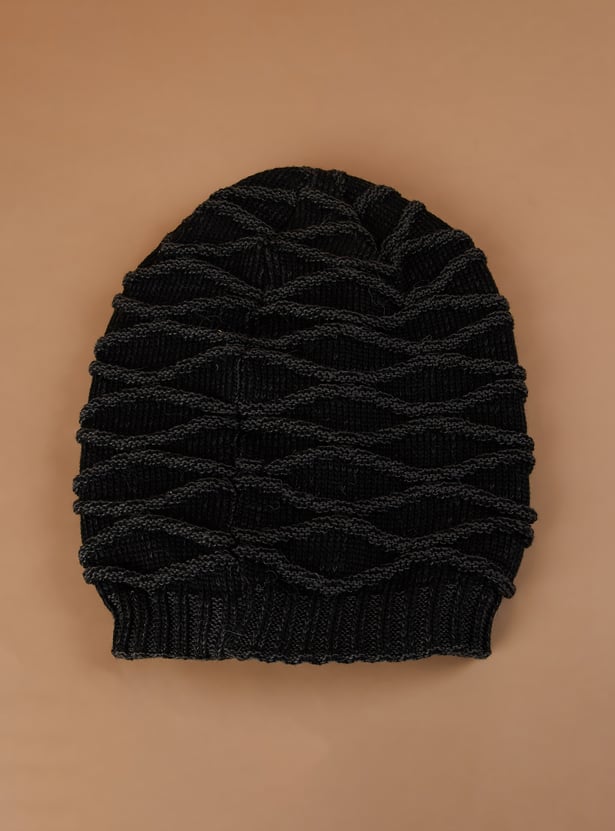 FAME FOREVER Knitted Beanie