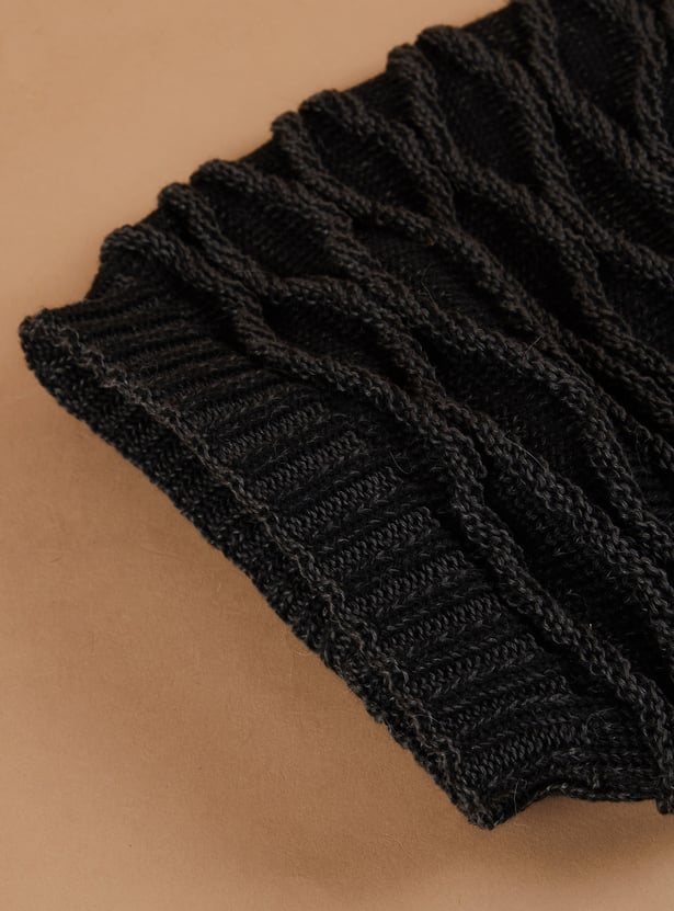 FAME FOREVER Knitted Beanie
