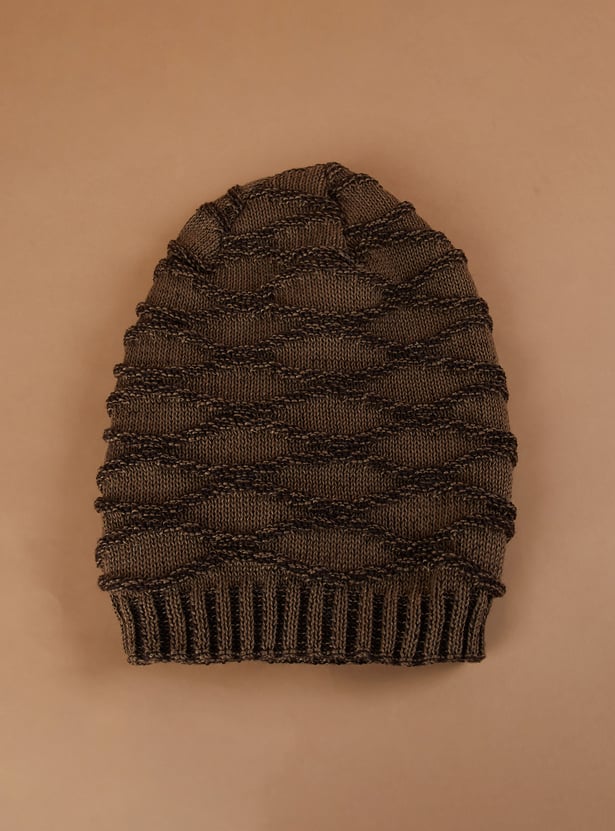 FAME FOREVER Knitted Beanie