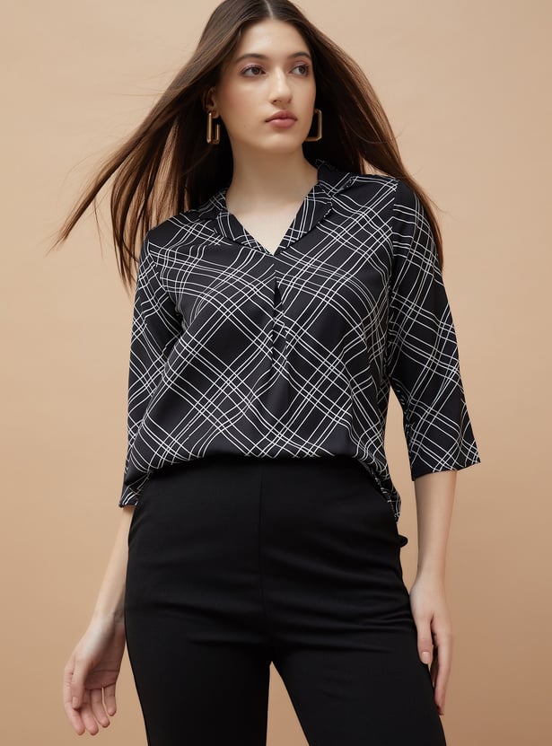 CODE CLASSIC Checked Collared Top