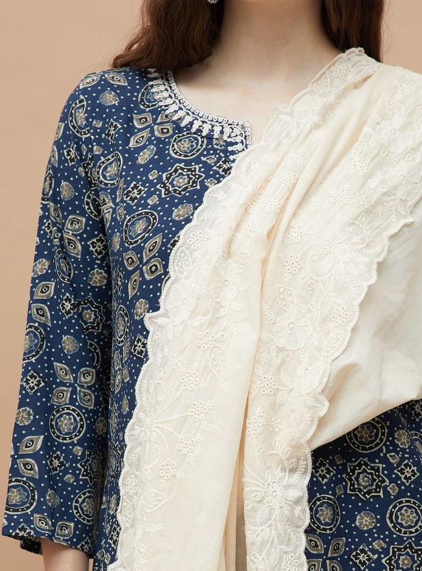 MELANGE Embroidered Dupatta