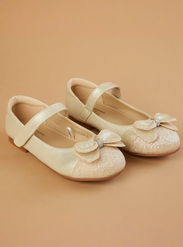 FAME FOREVER Girls Bow-Accent Mary Janes