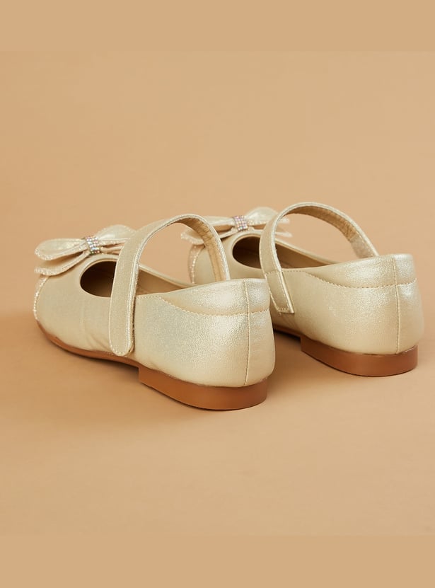 FAME FOREVER Girls Bow-Accent Mary Janes