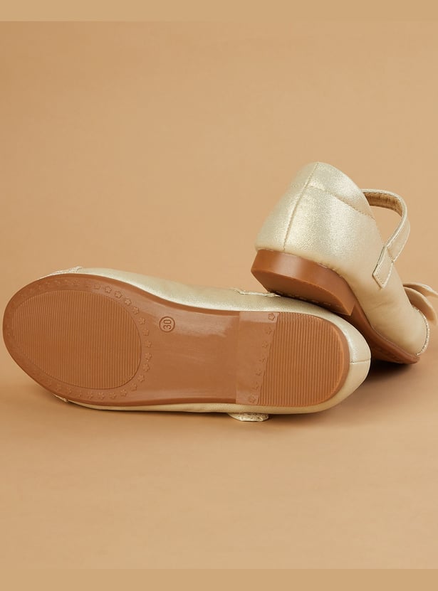 FAME FOREVER Girls Bow-Accent Mary Janes