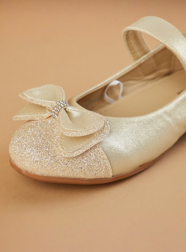 FAME FOREVER Girls Bow-Accent Mary Janes