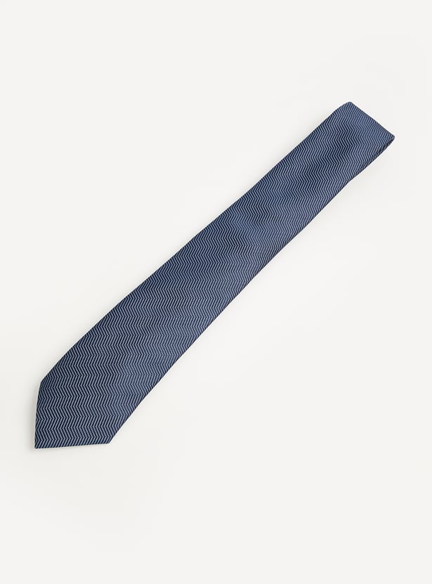 VAN HEUSEN Chevron Pattern Broad Tie