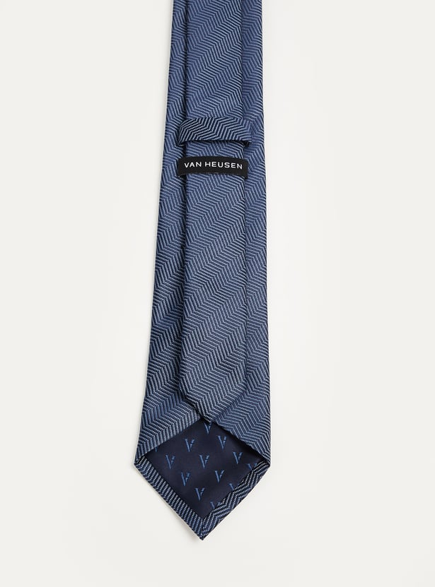 VAN HEUSEN Chevron Pattern Broad Tie