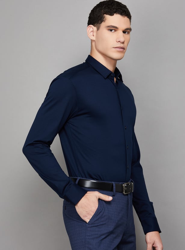 VAN HEUSEN Solid Slim Fit Formal Shirt