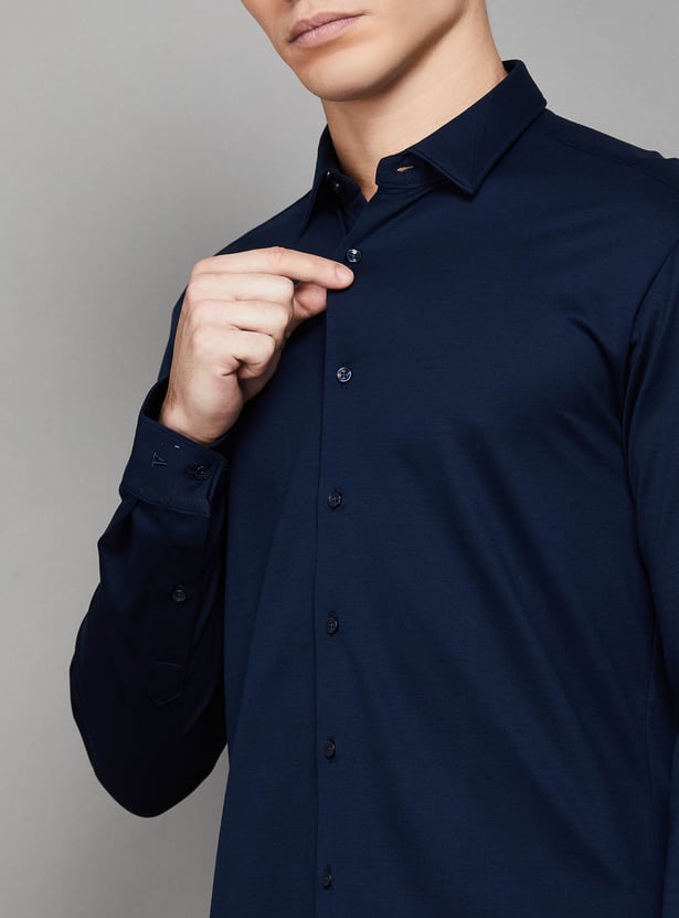 VAN HEUSEN Solid Slim Fit Formal Shirt