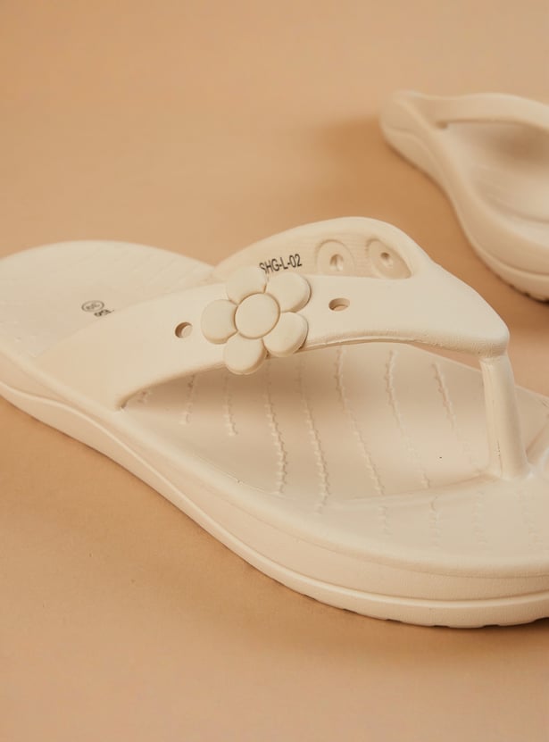 GINGER Applique Flip-Flops
