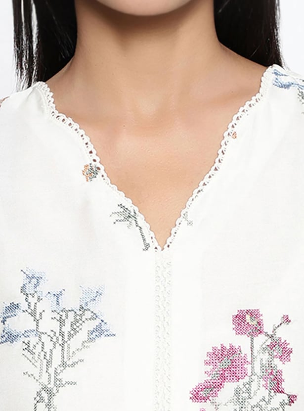 W Embroidered Straight Kurta