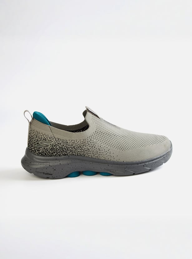SKECHERS Go Walk 7 Knitted Slip-On Training Shoes