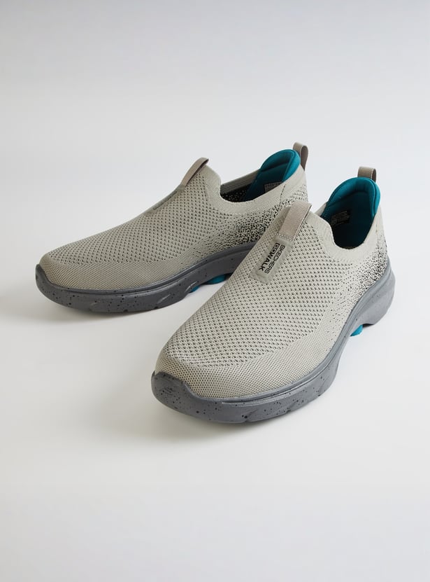 SKECHERS Go Walk 7 Knitted Slip-On Training Shoes