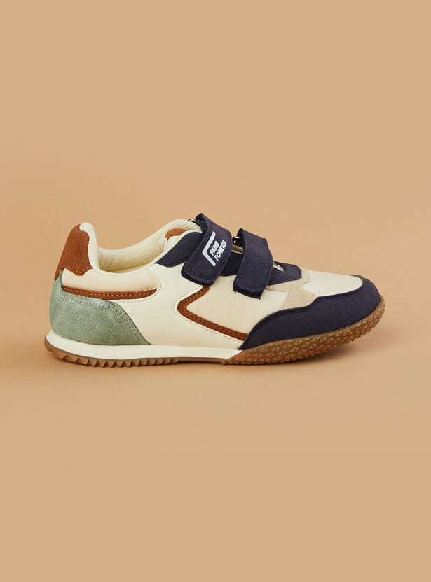 FAME FOREVER Colourblocked Sneakers
