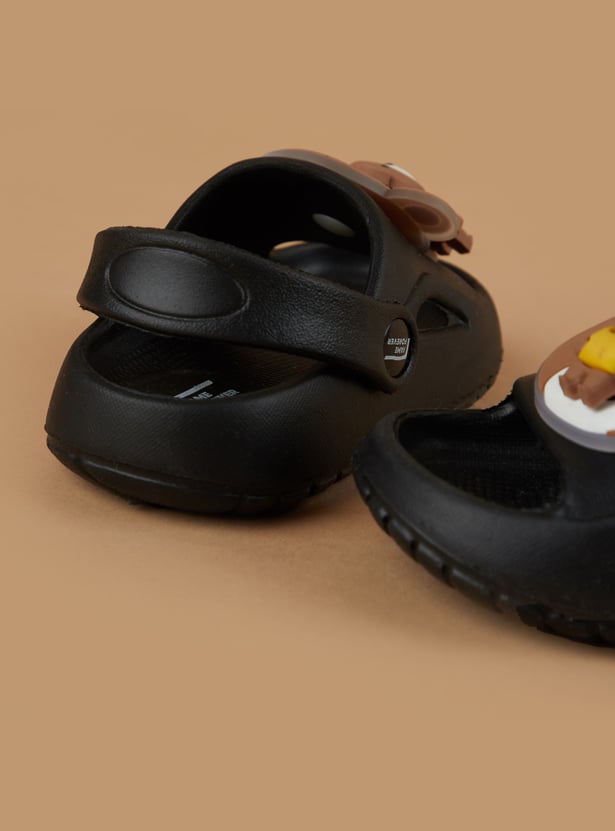 FAME FOREVER Boys Boys Charm Detail Sandals