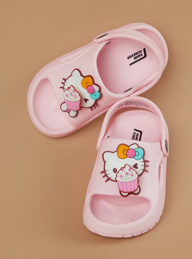 FAME FOREVER Girls Appliqued Sandals