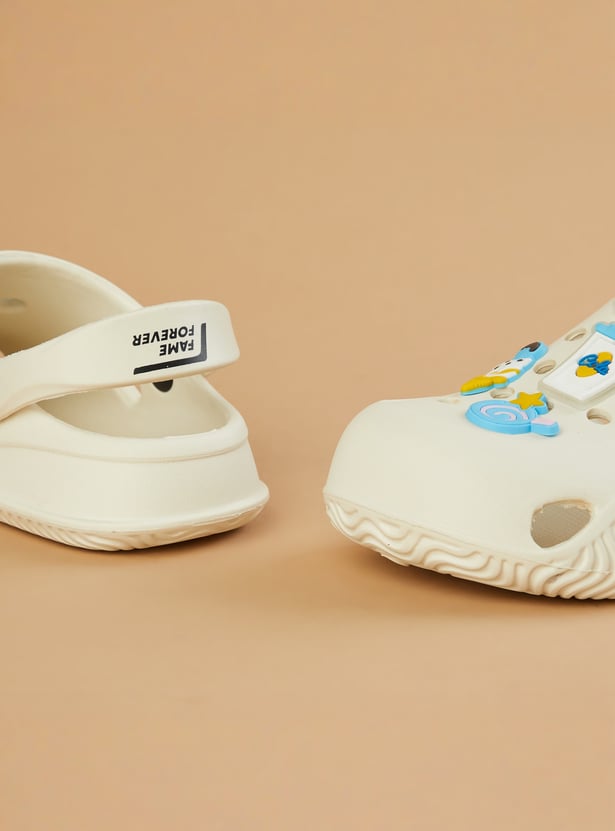 FAME FOREVER Girls Clogs with Charms