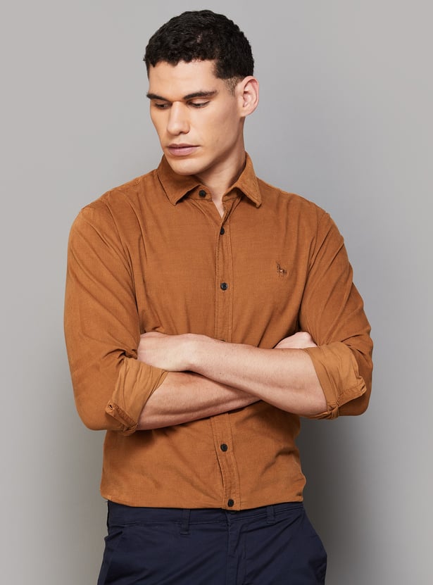 VH SPORTS Solid Slim Fit Shirt