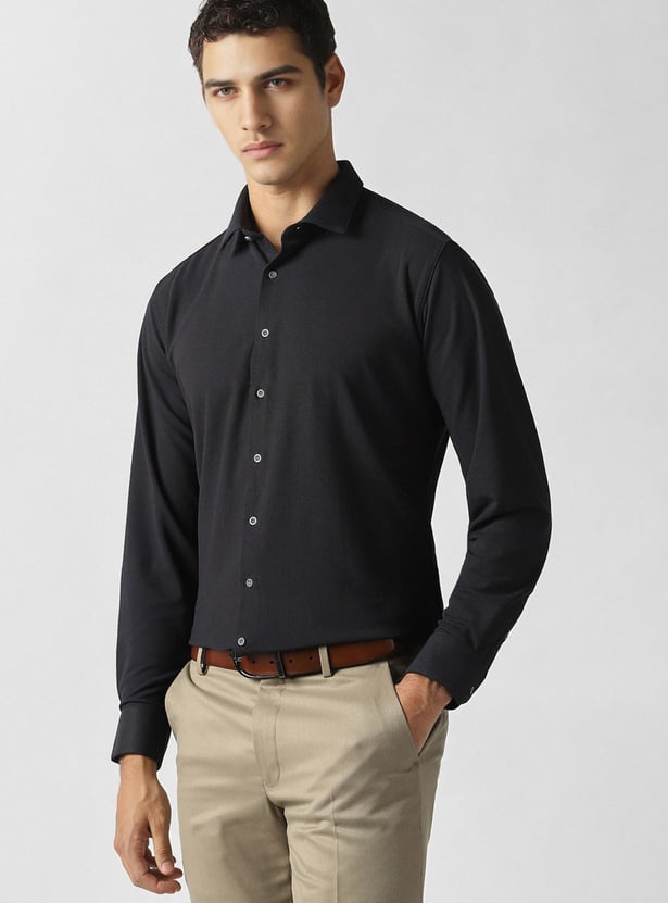 VAN HEUSEN Solid Slim Fit Formal Shirt