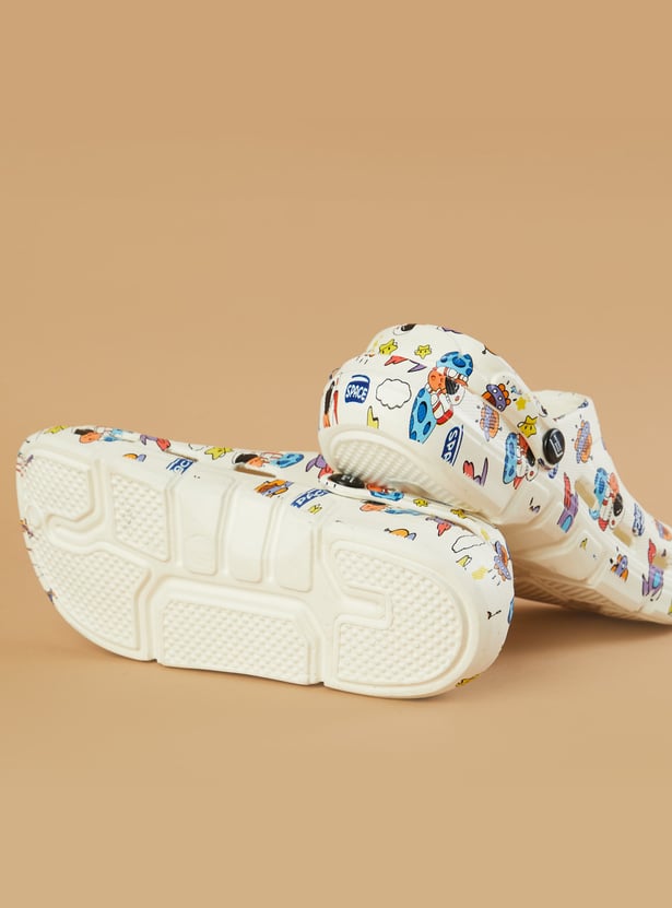FAME FOREVER Printed Clogs