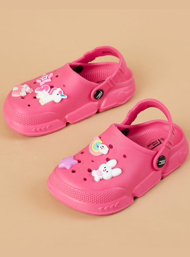 FAME FOREVER Clogs with Charms