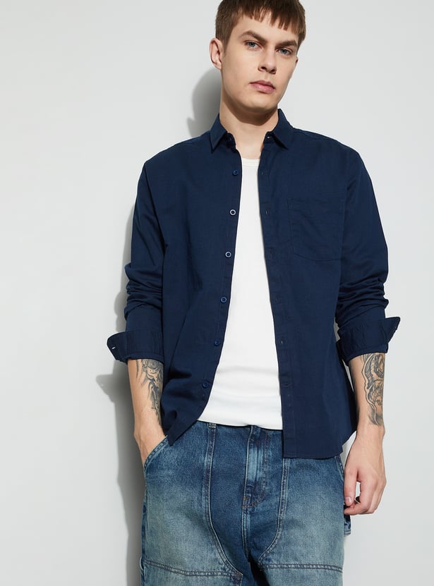 FAME FOREVER Solid Slim Fit Shirt