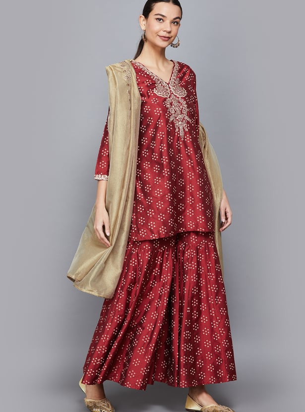 W Embellished Yoke Straight Kurti Set