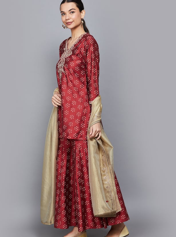 W Embellished Yoke Straight Kurti Set
