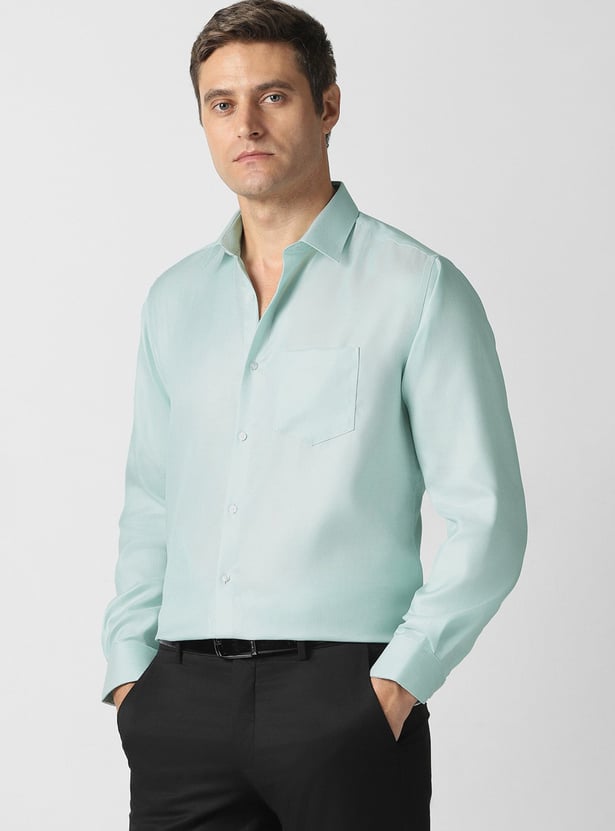 VAN HEUSEN Textured Regular Fit Formal Shirt